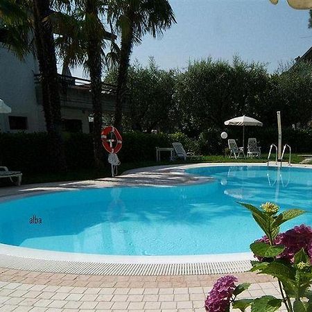 Residence Alba Colombare Di Sirmione Kültér fotó