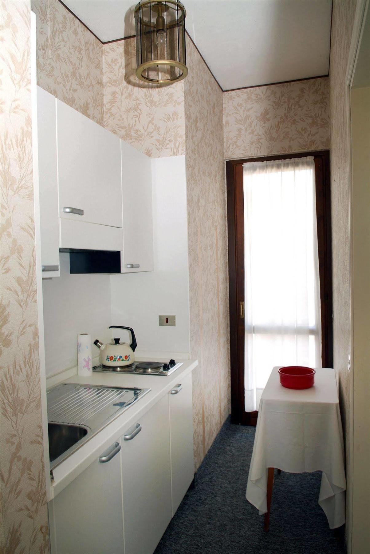 Residence Alba Colombare Di Sirmione Kültér fotó