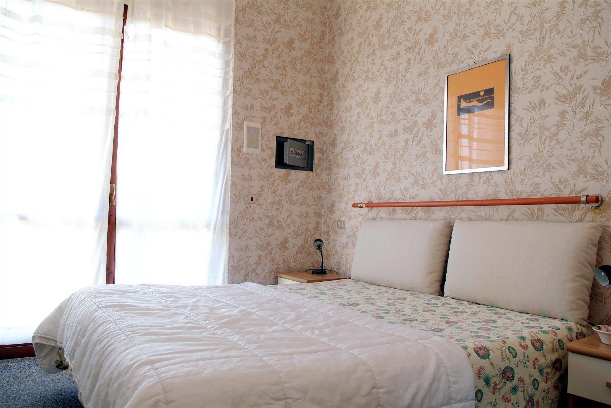 Residence Alba Colombare Di Sirmione Kültér fotó
